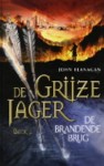 De brandende brug, De grijze jager, boek 2